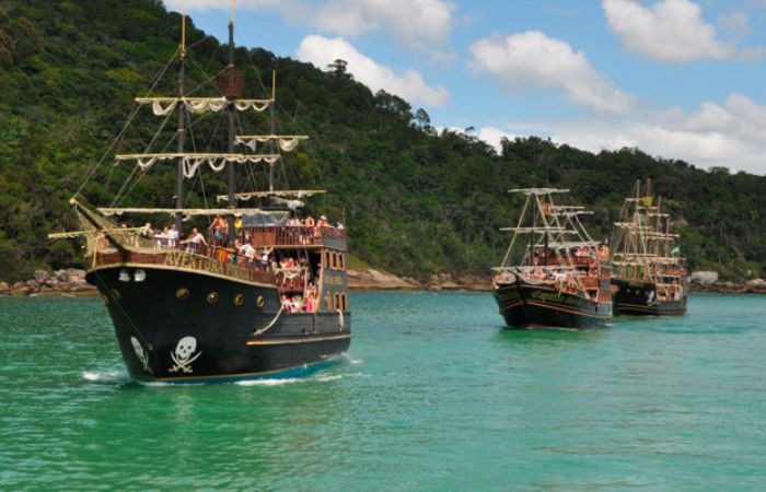 Barco Pirata​ Balneário Camboriú